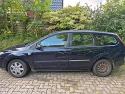 Blau Gebraucht 2006 Ford Focus Kombi | 600 € (Superpreis)