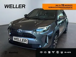 Grau Gebraucht 2023 Toyota Yaris Hybrid | 26.680 € (Fairer Preis)