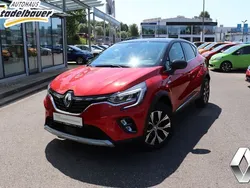 Rot Gebraucht 2023 Renault Captur Techno SUV | 20.990 € (Etwas zu teuer)