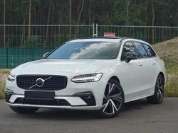 Weiß Gebraucht 2023 Volvo V90 Plus Kombi | 35.700 €