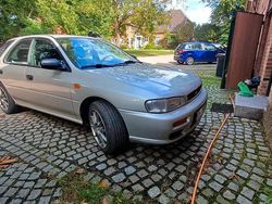 Silber Gebraucht 1999 Subaru Impreza Kombi | 850 €