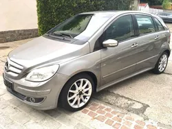 Grau Gebraucht 2005 Mercedes B200 Van / Kleinbus | 4.690 € (Teuer)