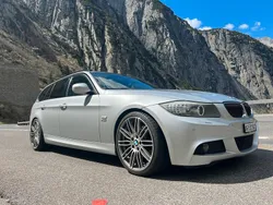 Silber Gebraucht 2011 BMW 330 M Sport Kombi | 9.999 € (Etwas zu teuer)