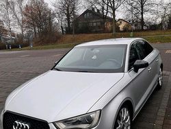 Silber Gebraucht 2014 Audi A3 Ambition Limousine | 11.450 € (Fairer Preis)