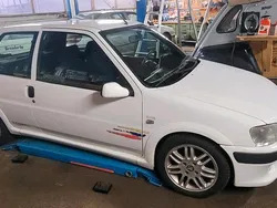 Weiß Gebraucht 1998 Peugeot 106 Kleinwagen | 3.500 €