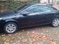 Schwarz Gebraucht 2006 Opel Astra Cabriolet Cabrio | 4.799 €