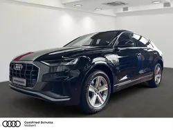 Mythosschwarz metallic Gebraucht 2022 Audi Q8 S-Line SUV | 67.950 € (Etwas zu teuer)
