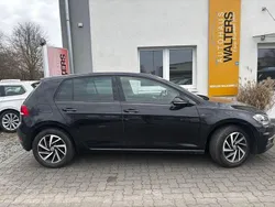 Schwarz Gebraucht 2019 VW Golf VII Join Limousine | 15.885 € (Fairer Preis)