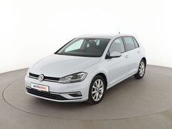 Weiß Gebraucht 2018 VW Golf VII Highline Limousine | 17.360 € (Fairer Preis)