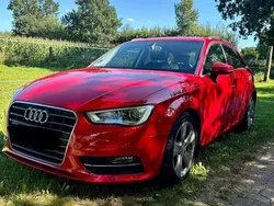 Rot Gebraucht 2014 Audi A3 Comfort Limousine | 11.500 €