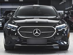 Schwarz Gebraucht 2023 Mercedes E400 Limousine | 67.950 €