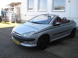 Silber Gebraucht 2002 Peugeot 206 CC Platinum Cabrio | 1.500 € (Guter Preis)