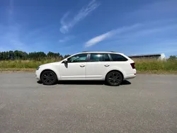 Weiß Gebraucht 2014 Skoda Octavia Active Kombi | 9.000 € (Etwas zu teuer)