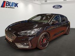 Obsidianschwarz metallic Gebraucht 2020 Ford Focus ST Limousine | 24.980 € (Etwas zu teuer)