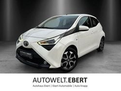 Weiß Gebraucht 2018 Toyota Aygo Connect Style Kleinwagen | 12.690 € (Fairer Preis)
