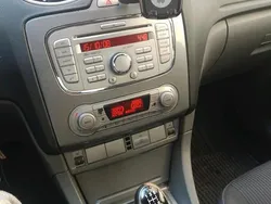 Grau Gebraucht 2008 Ford Focus Limousine | 2.300 € (Fairer Preis)