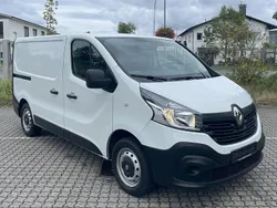 Weiß Gebraucht 2018 Renault Trafic Van | 15.480 € (Etwas zu teuer)