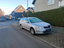 Silber Gebraucht 2010 Skoda Octavia Kombi | 2.400 € (Fairer Preis)