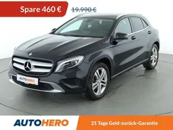 Schwarz Gebraucht 2016 Mercedes GLA200 Urban SUV | 19.160 € (Fairer Preis)