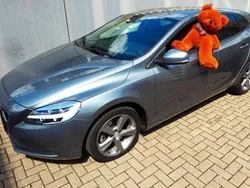 Grau Gebraucht 2017 Volvo V40 Kinetic Kombi | 14.911 € (Fairer Preis)
