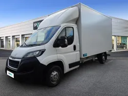 Weiß Gebraucht 2018 Peugeot Boxer Van | 31.490 €
