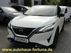 Pearl white/black metallic Gebraucht 2024 Nissan Qashqai Black Edition SUV | 35.900 € (Etwas zu teuer)