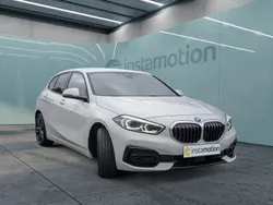 Weiß Gebraucht 2022 BMW 118 Sport Line Kleinwagen | 23.550 € (Guter Preis)