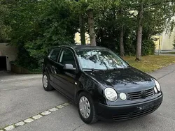 Schwarz Gebraucht 2004 VW Polo Limousine | 700 €