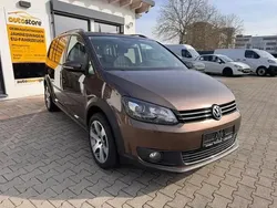 Braun Gebraucht 2012 VW Touran Cross S Van / Kleinbus | 7.985 € (Fairer Preis)