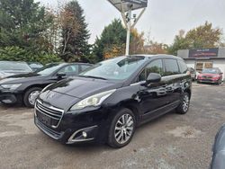 Schwarz Gebraucht 2015 Peugeot 5008 Allure Limousine | 6.750 € (Teuer)