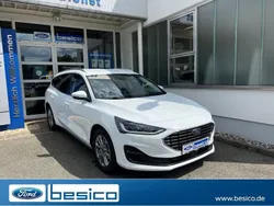 Frostweiß Gebraucht 2023 Ford Focus Titanium X Kombi | 25.690 € (Fairer Preis)
