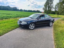 Blau Gebraucht 1999 Audi A4 Limousine | 2.400 € (Fairer Preis)