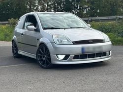 Silber Gebraucht 2005 Ford Fiesta ST-Line Coupé | 2.499 €