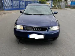 Blau Gebraucht 2000 Audi A3 Limousine | 3.000 € (Etwas zu teuer)