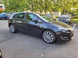 Gebraucht 2013 Opel Astra Kleinwagen | 8.500 € (Etwas zu teuer)