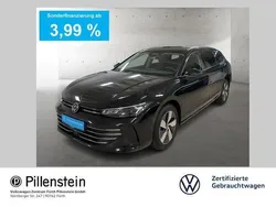 Grenadillschwarz metallic Gebraucht 2024 VW Passat IQ Drive Kombi | 31.906 € (Guter Preis)