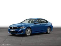 Blau Gebraucht 2024 BMW 318 Limousine | 34.730 € (Fairer Preis)