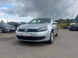 Silber Gebraucht 2012 VW Golf VI Comfortline Limousine | 10.999 € (Etwas zu teuer)