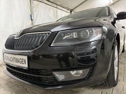 Schwarz Gebraucht 2015 Skoda Octavia Style Kombi | 10.400 € (Fairer Preis)