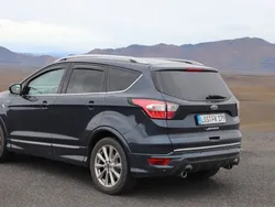 Blau Gebraucht 2019 Ford Kuga Vignale SUV | 18.200 € (Superpreis)