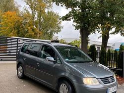 Silber Gebraucht 2006 VW Touran Van / Kleinbus | 1.350 €