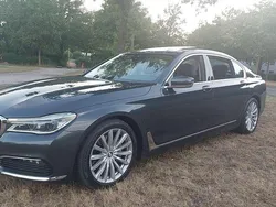 Grau Gebraucht 2017 BMW 730L Limousine | 41.900 € (Etwas zu teuer)