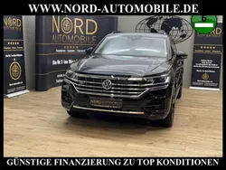 Deep black perleffek (metallic) Gebraucht 2019 VW Touareg R-line SUV | 44.900 € (Superpreis)