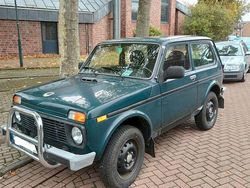 Grün Gebraucht 2010 Lada niva SUV | 2.500 €