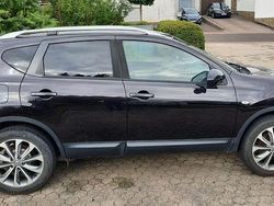 Rot Gebraucht 2012 Nissan Qashqai SUV | 9.750 € (Teuer)