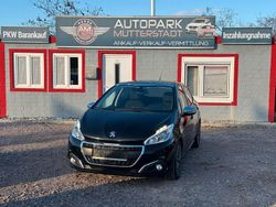 Schwarz Gebraucht 2017 Peugeot 208 Allure Kleinwagen | 6.999 € (Fairer Preis)
