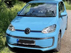 Blau Gebraucht 2022 VW e-up! Style Kleinwagen | 16.400 € (Fairer Preis)