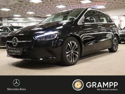 Lack kosmosschwarz Gebraucht 2024 Mercedes 200 Limousine | 29.650 € (Fairer Preis)