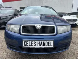 Blau Gebraucht 2006 Skoda Fabia Kombi | 1.550 €