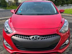 Rot Gebraucht 2013 Hyundai i30 Coupé | 8.000 € (Etwas zu teuer)